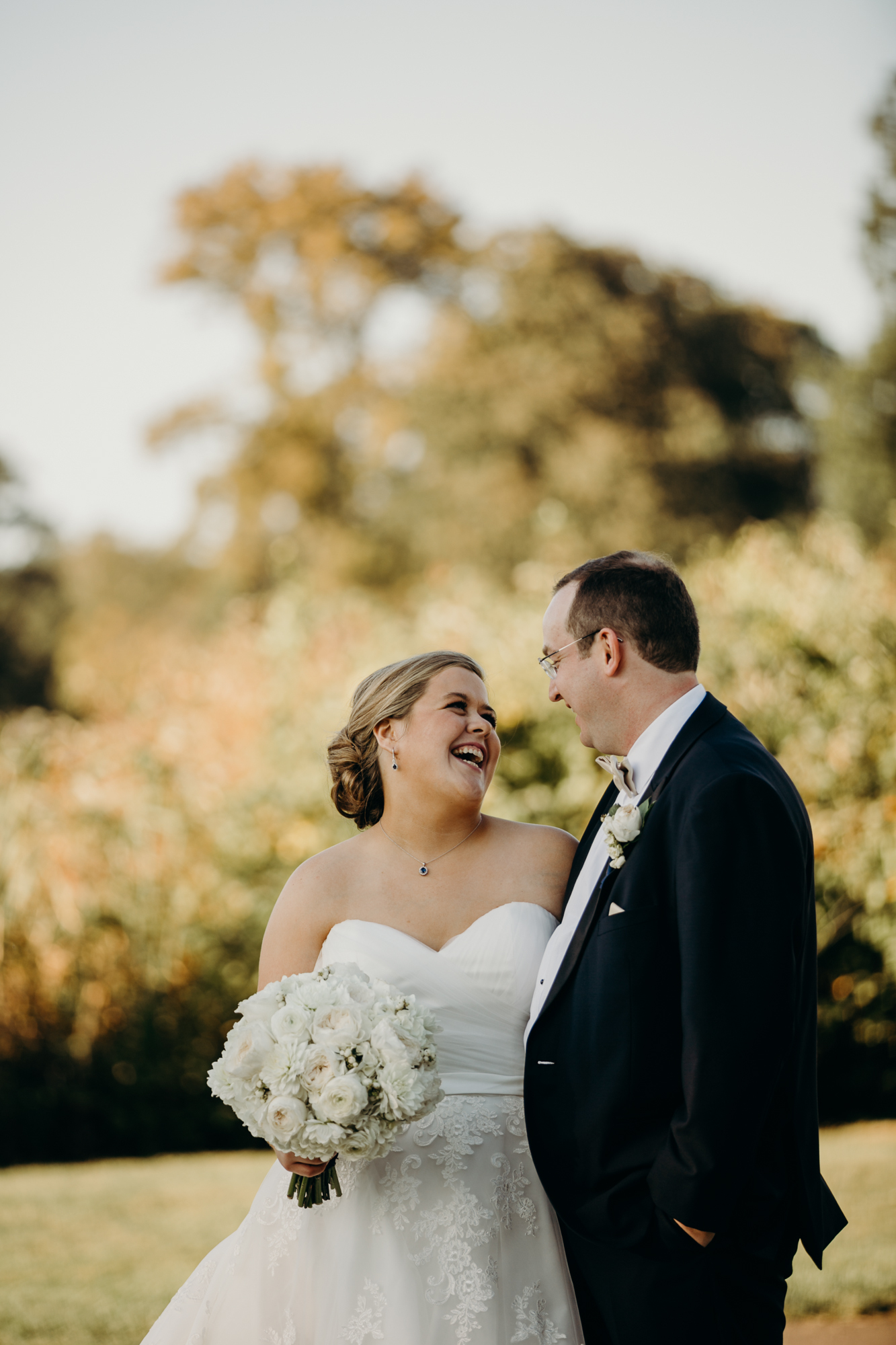portrait of a bride and groom at country club of darien in darien, connecticut