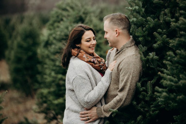 adina + andy / christmas tree farm, syracuse couples session lauren spinelli photo co