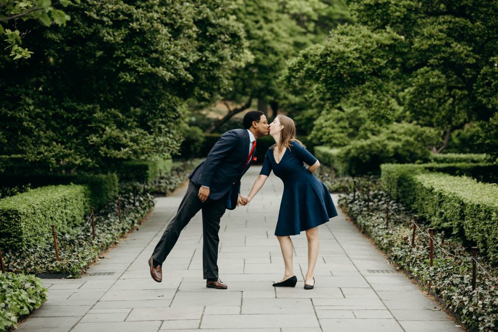 brooklyn botanic garden engagement photos