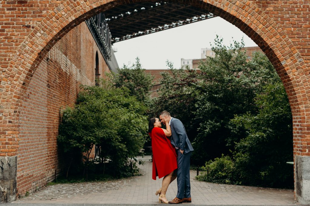dumbo-waterfront-brooklyn-engagement-photos