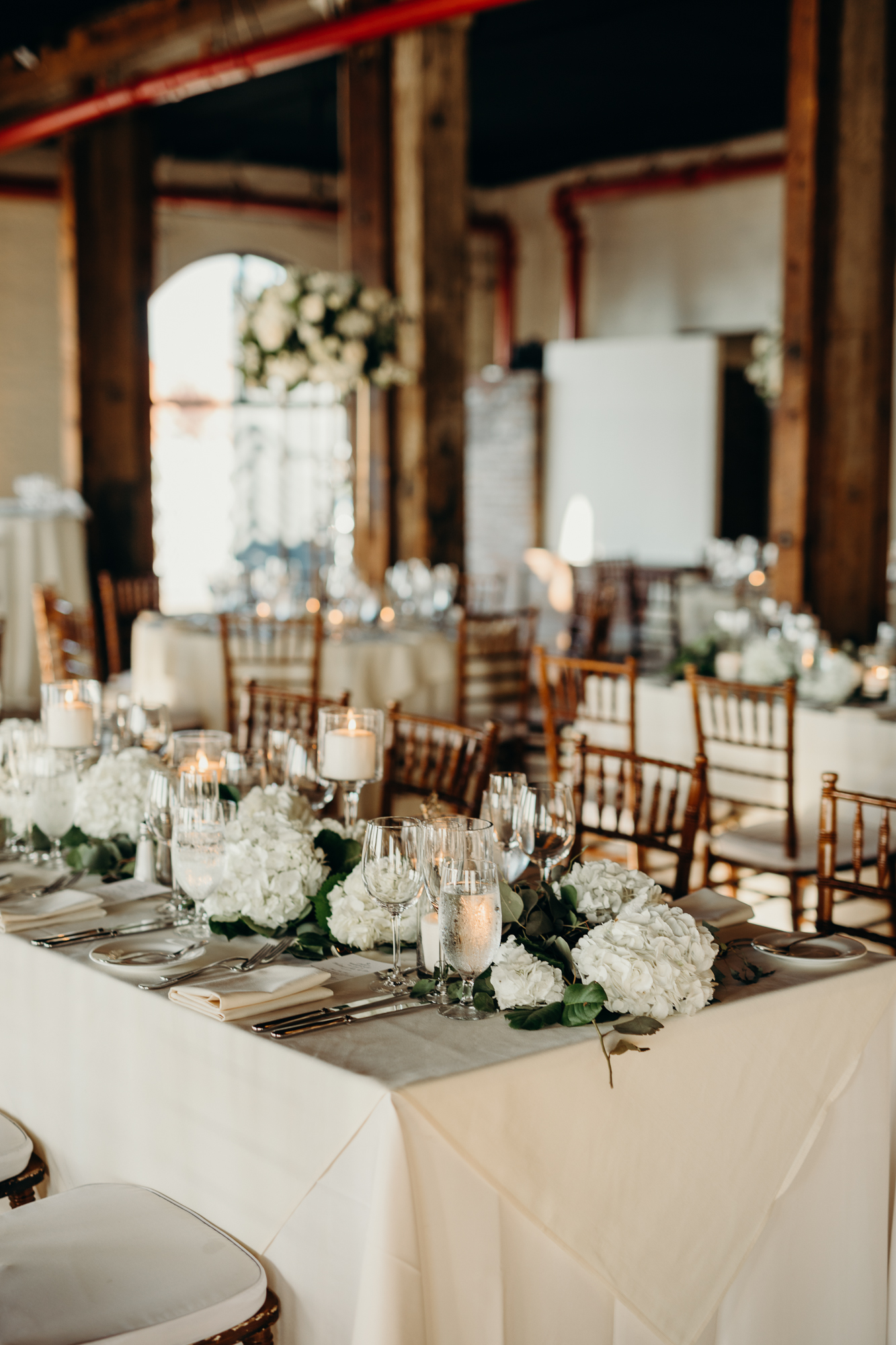 wedding reception details at liberty warehouse in brooklyn, new york city